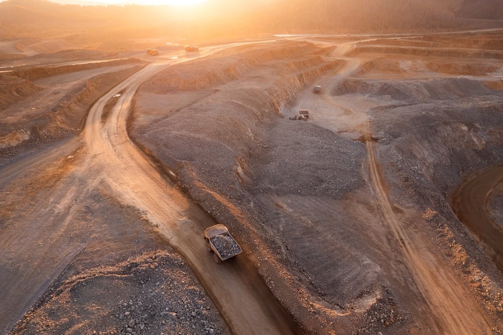 big,yellow,mining,truck,for,coal,working,in,quarry.,open